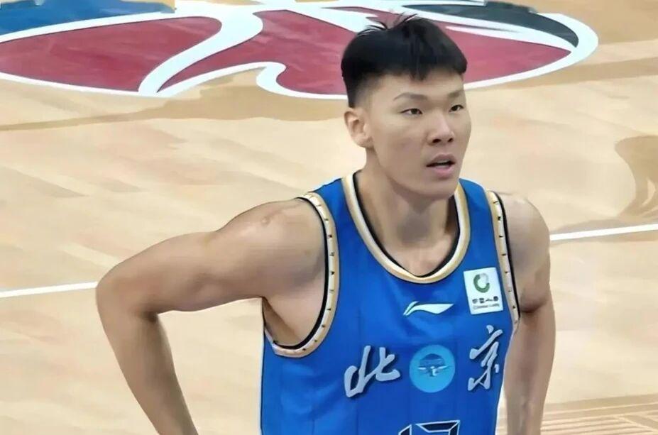 曼晚：加斯科因当年为钱拒曼联选热刺结果后悔终身，M费要注意了