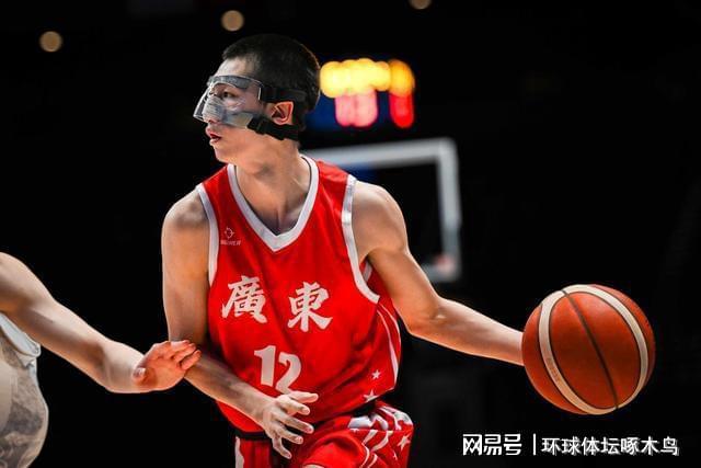 纽约出身邓恩盼尼克斯夺冠