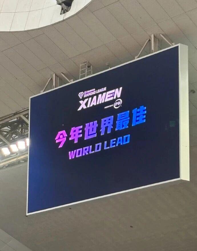 本·斯蒂勒输球后烧衣服，尼克斯第四场29分逆转