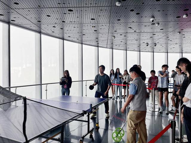 父亲社媒谈内马尔：继续踢足球吧，用上帝赐你的天赋继续让人着迷